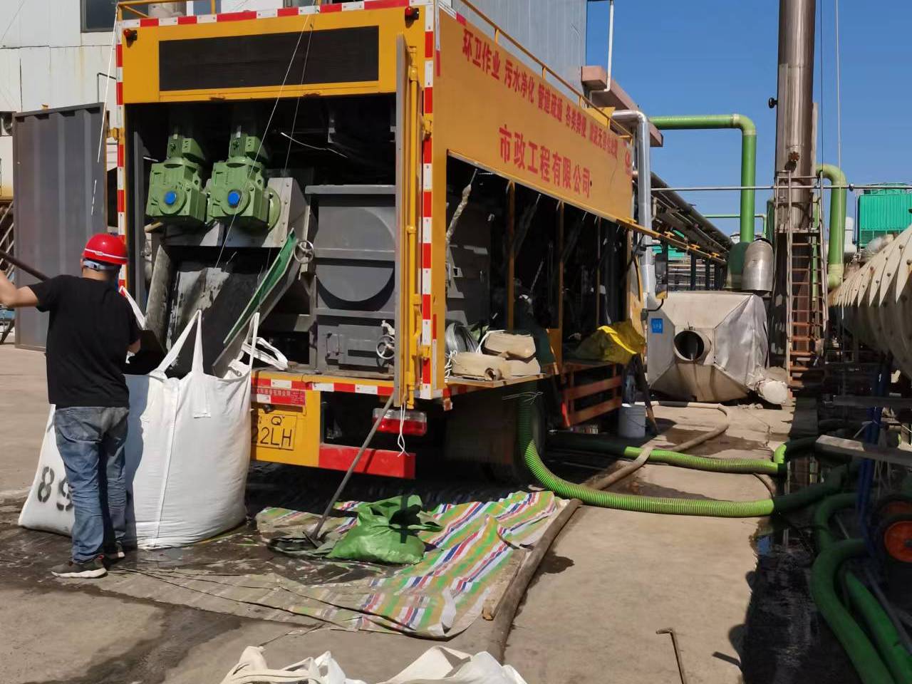 宁国淤泥压干处理